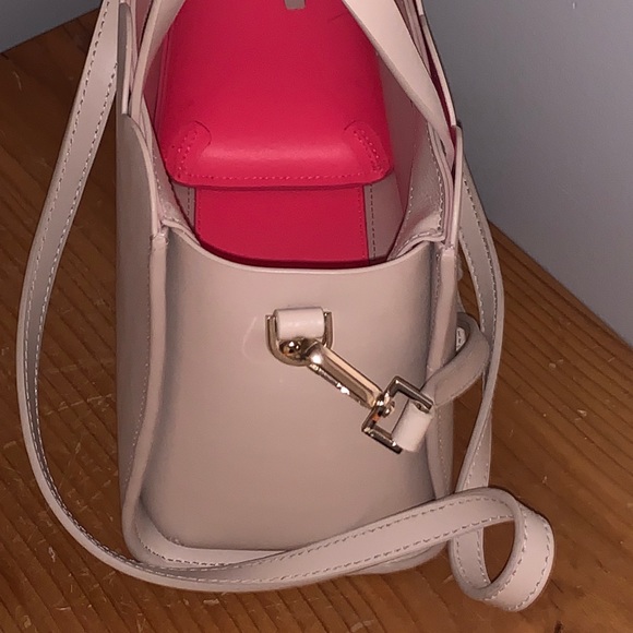 Kate Spade Pink scalloped bag - Picture 3 of 5
